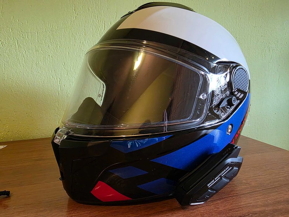 Каска BMW XOMO 2025