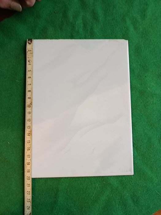 Плитка кафельная.