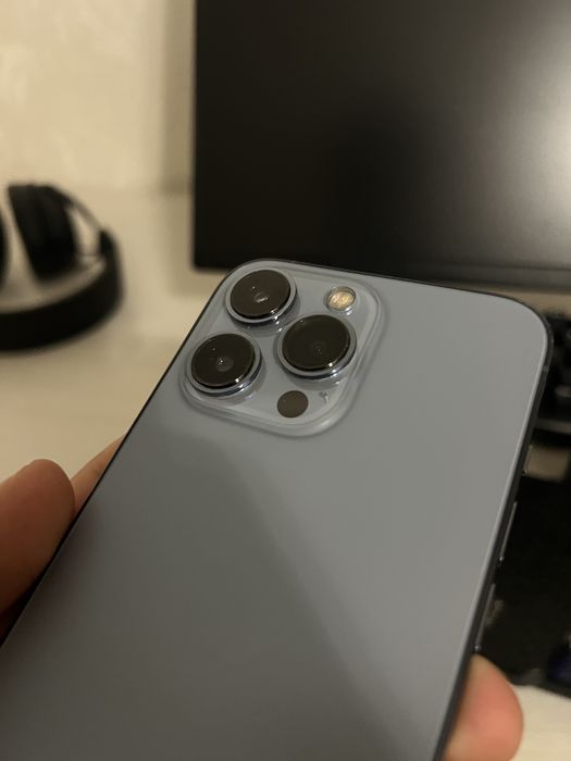 Продам iPhone 13 pro