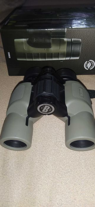 Бинокъл Bushnelll