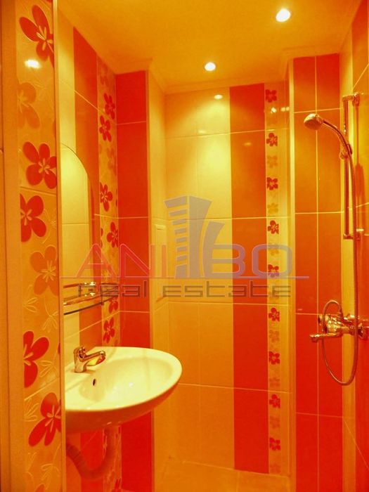 Продава се Четиристаен апартамент в Варна, Център - 82 кв.м за 996 €/кв.м - Снимка #11
