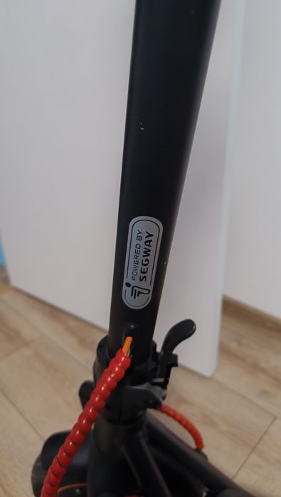 Trotineta electrica Ninebot by Segway F40i  autonomia 40 km