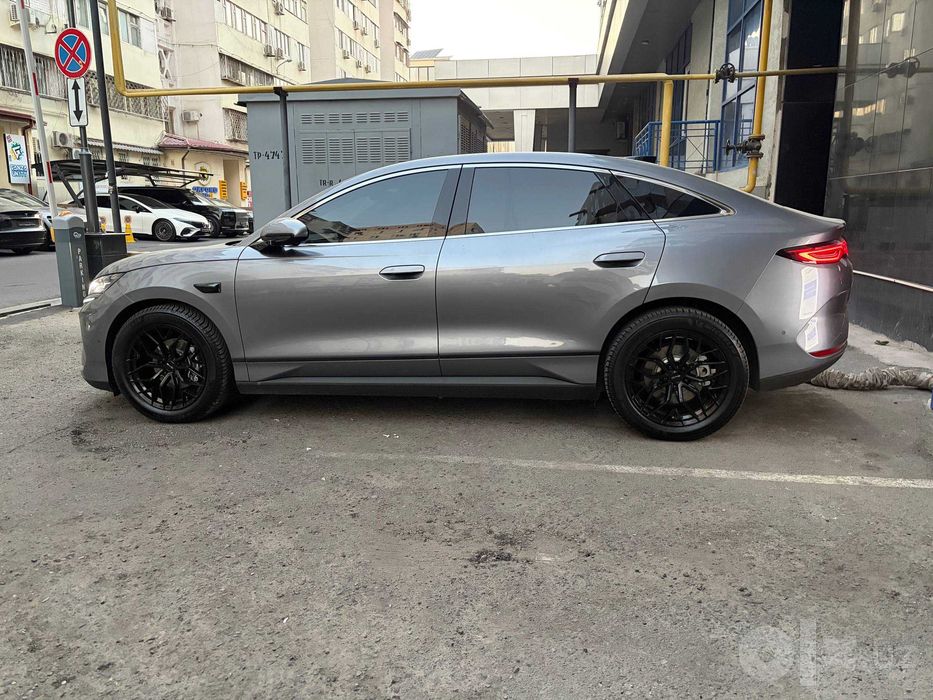 Byd qin l ev FULL позиция 2025/26 мокрый асфальт