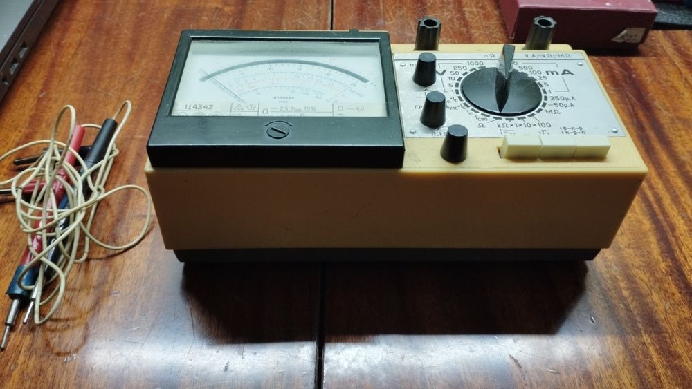 Аналоговый советский мультиметр