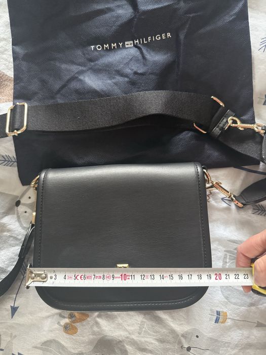 Дамска чанта TOMMY Hilfiger