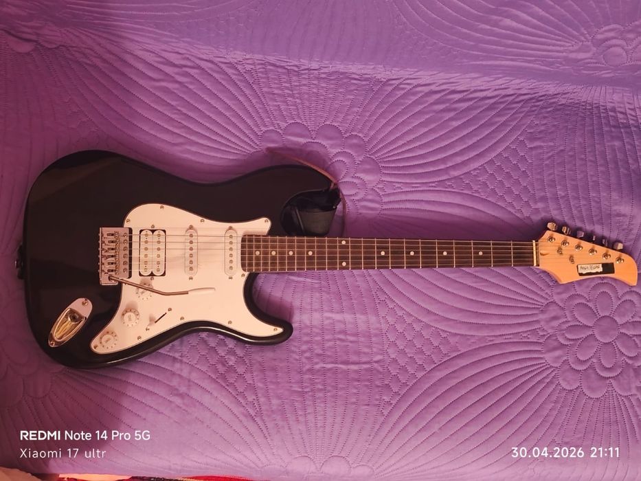 Электрогитара strat