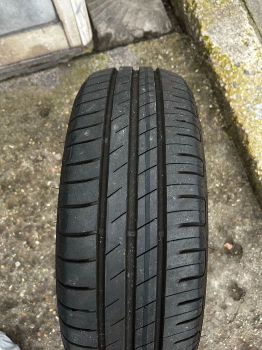 Гуми 185 60 15 Good Year Efficient Grip