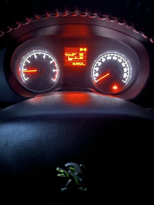 В продаже пежо 301