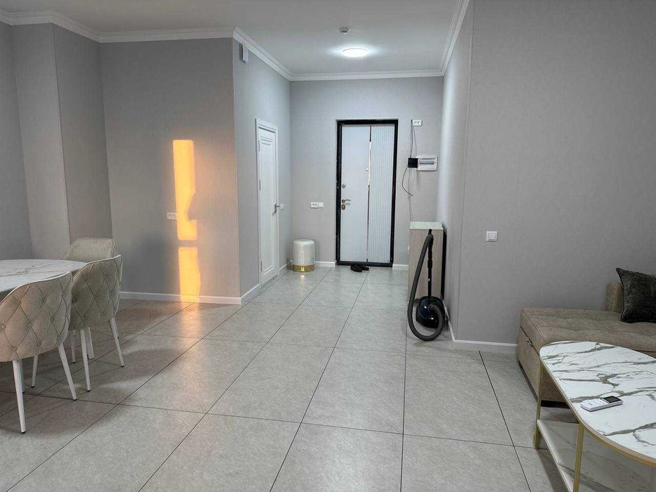 ЖК Чарх Новза, 2х комнатная с ремонтом, Шайхантахурский р-н (НБ)