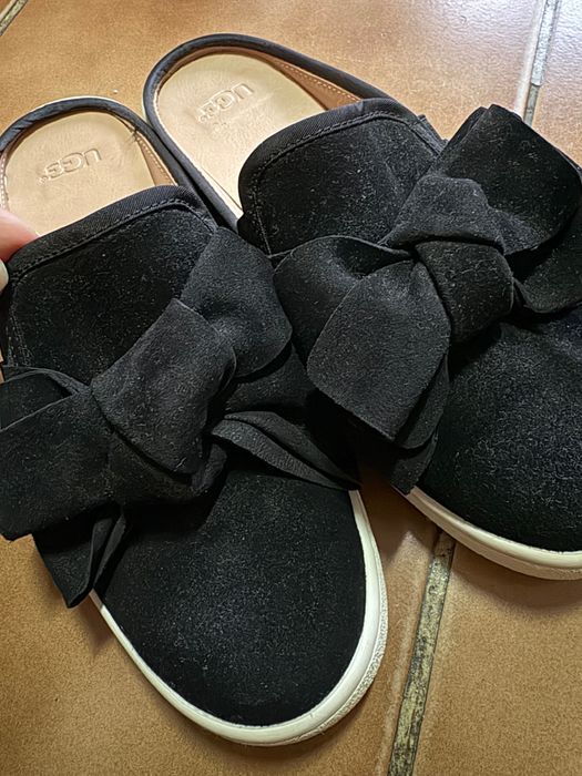 UGG piele intoarsa 37