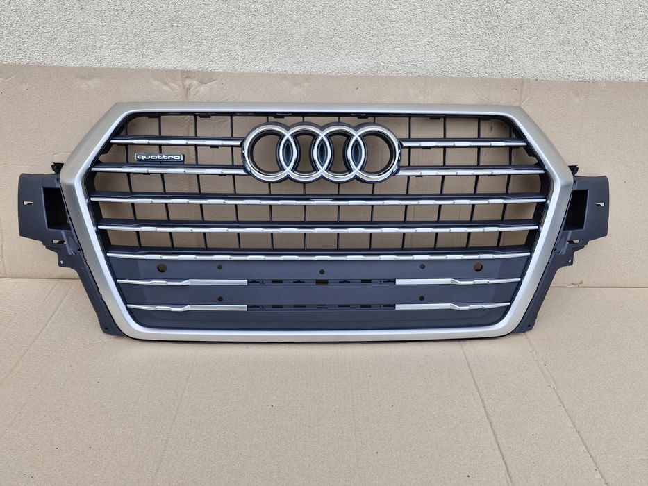 Grila centrala Audi Q7 NOUA 2016-2019