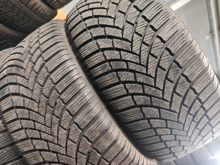 2бр.зимни гуми 225/50/17 Bridgestone