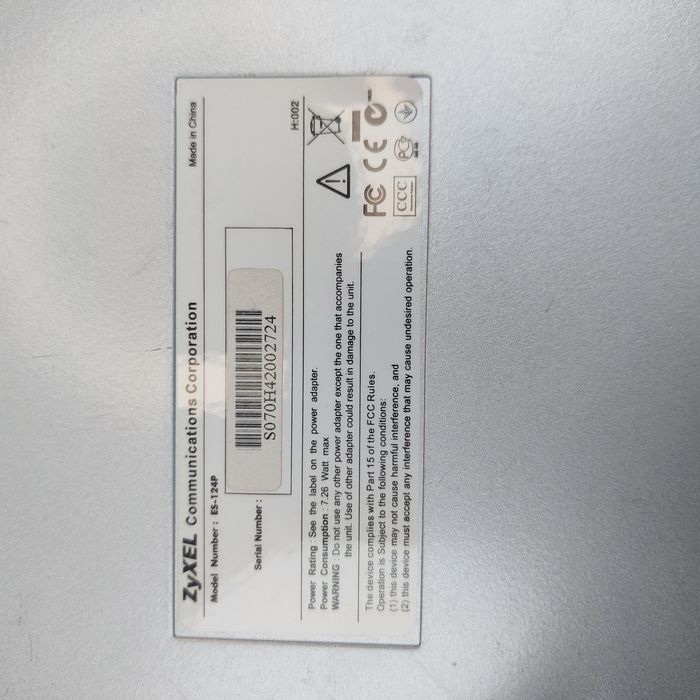 Switch 10/100 24 портовый. Zyxel.