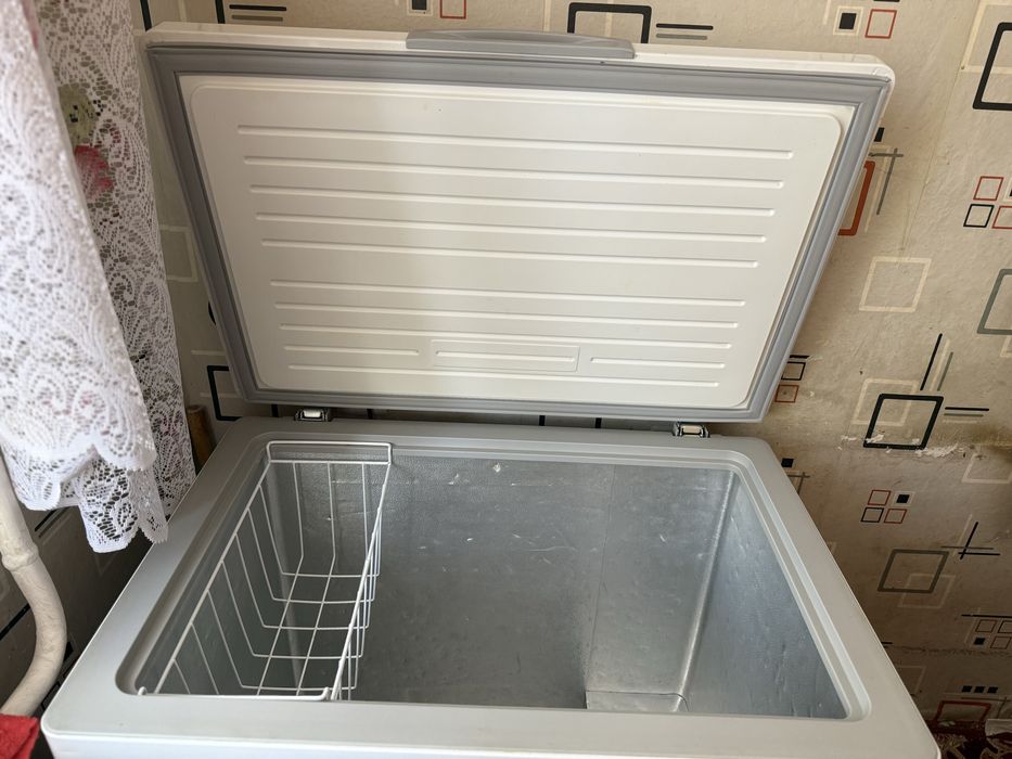 Продаю морозильник!