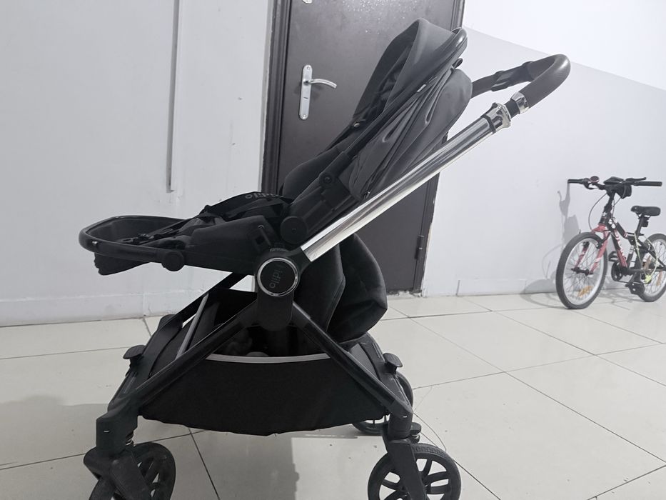 Продам детскую коляску