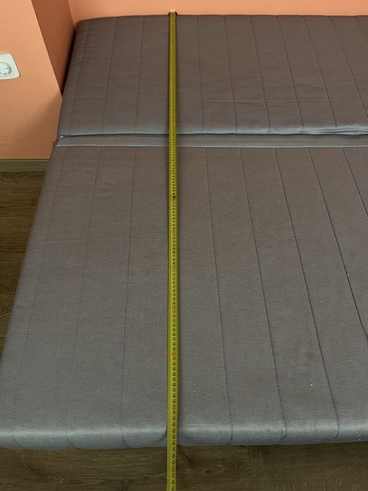 Разтегателен диван с подматрачна рамка