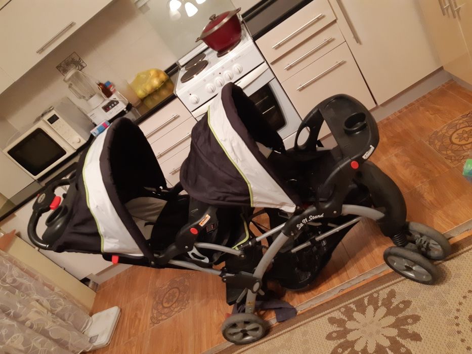 Продам коляску для двойни