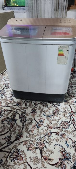 Kir yuvish mashinasi sotiladi