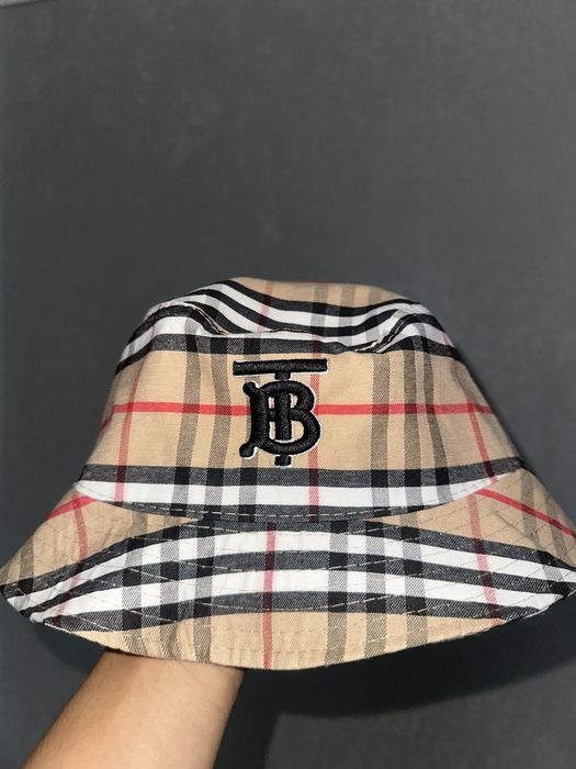Шапки Gucci,burberry,nike,Goorin bros.