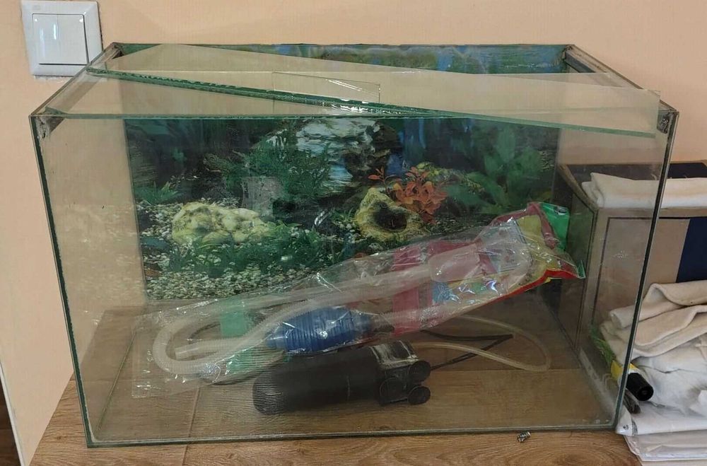 Аквариум за рибки 40 л.