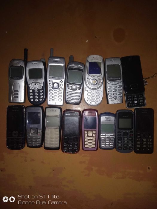 телефон кнопочный