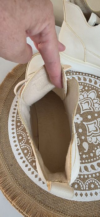 Ботинки осенние.