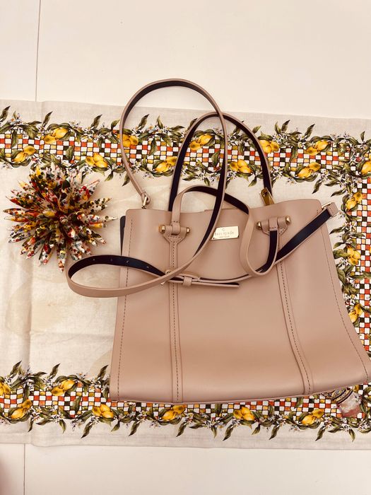 чанти Christallen B, Boss, Kate Spade, ByFar НАМАЛЕНИЕ