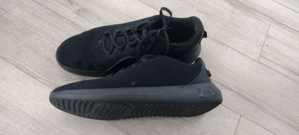 Pantofi sport under armour
