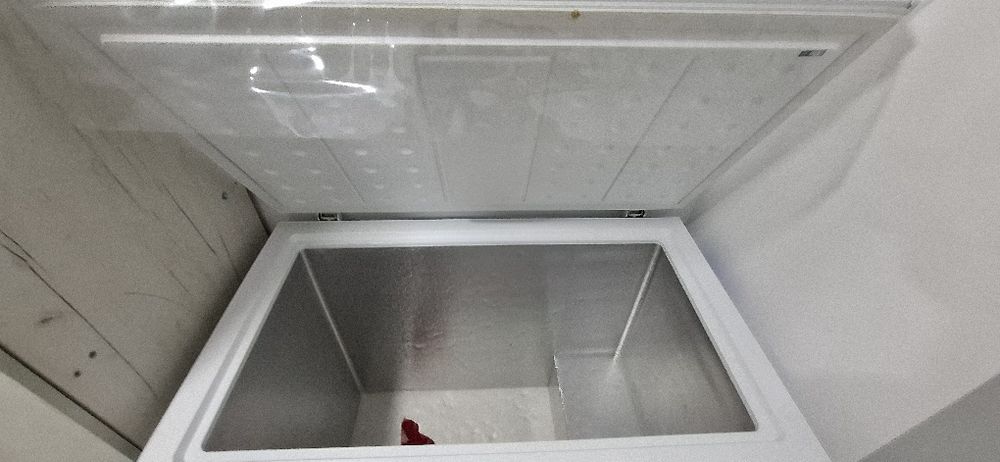 Морозильник. Мидеа 250