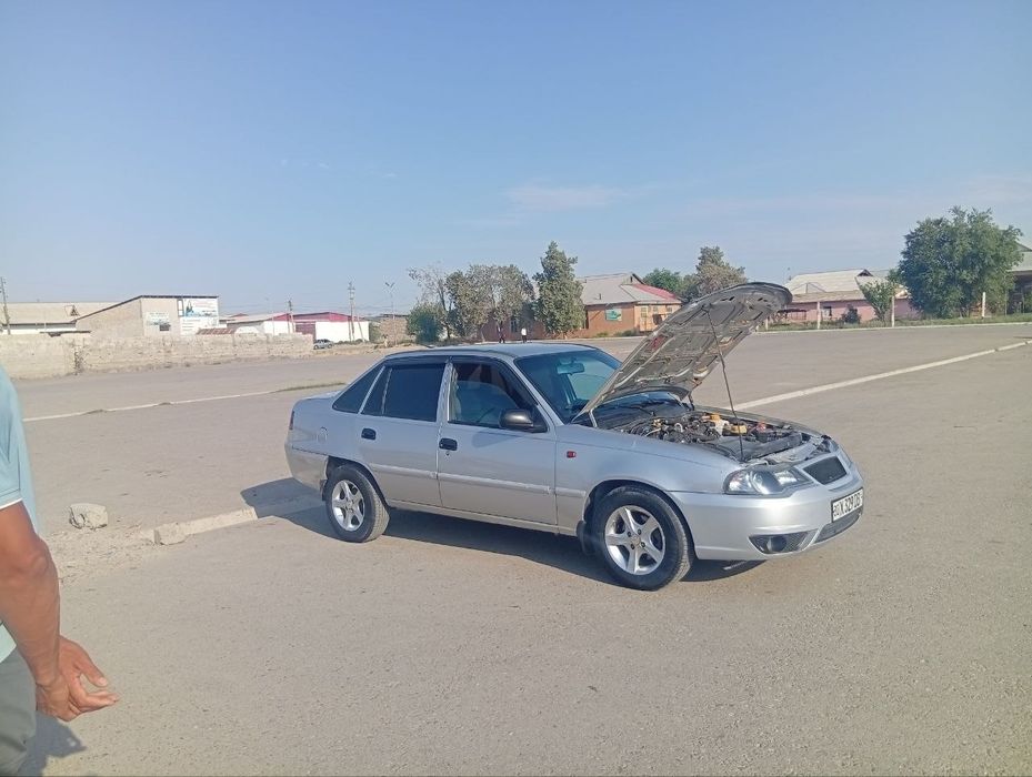 Нексия 2 сотилади