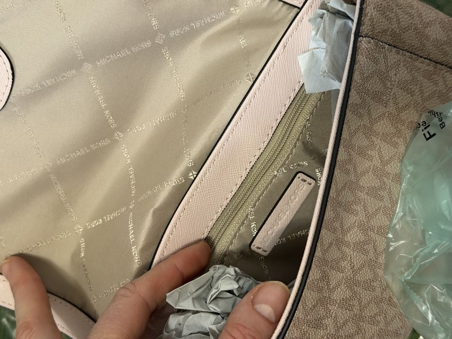 Сумка кожанная Michael Kors