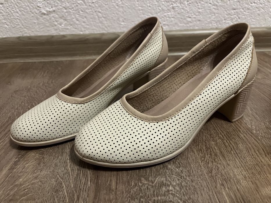 Дамски обувки от естествена кожа