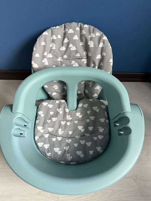 Седалка, 2 бр. възглавнички и табла за столче за хранене Stokke Steps