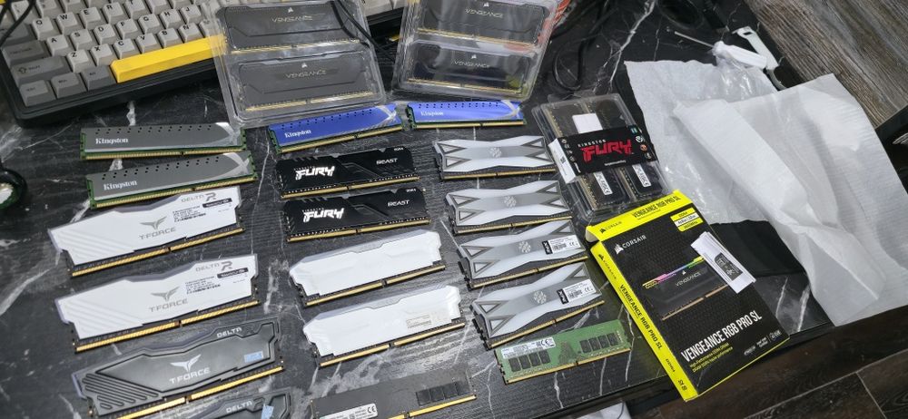 Оперативная память DDR4 8GB 16gb 32gb