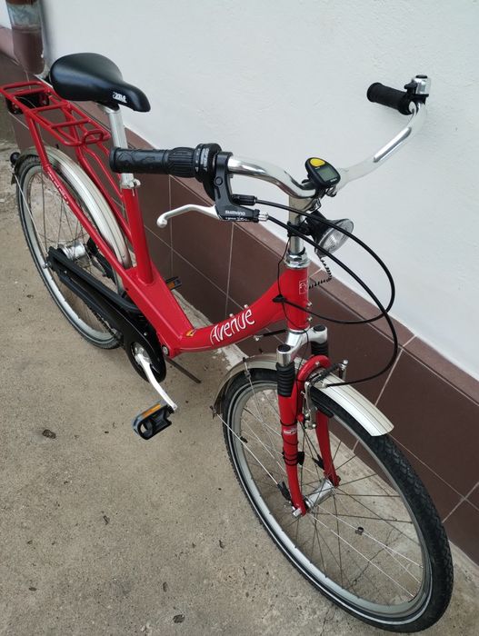 Bicicleta De Damă Avenue Din Aluminiu Foarte Usoară, Roți Pe 26, 7 Viteze in Butuc Sachs , Nouă
