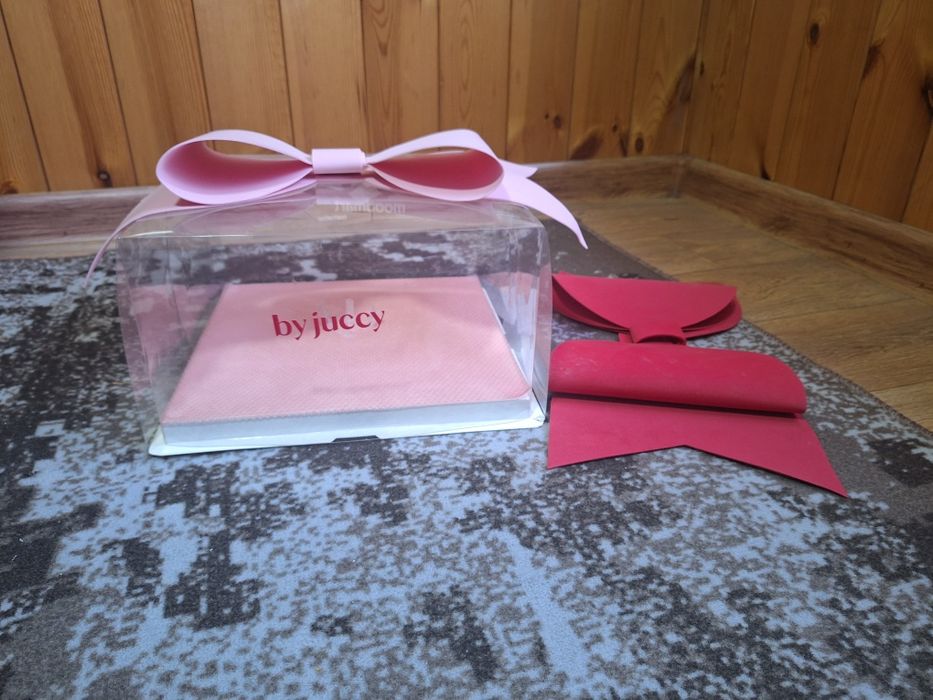 Подарочная коробочка