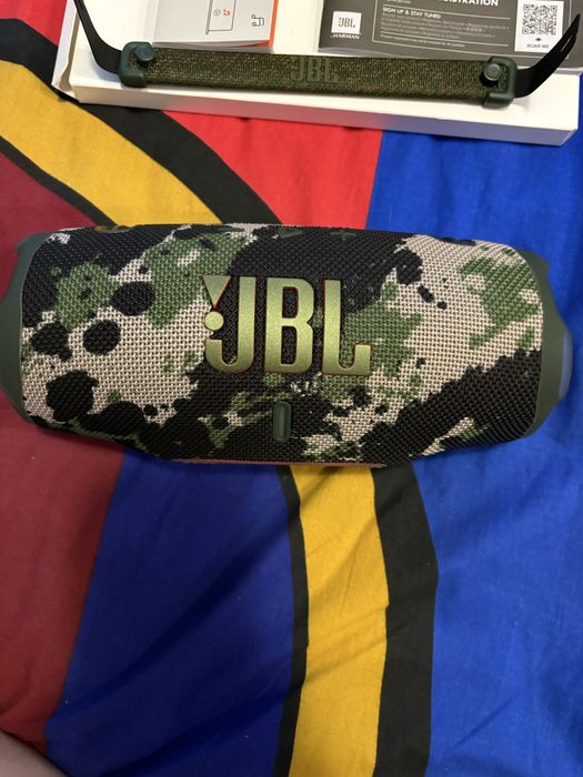 JBL  колонка CHARGE 6
