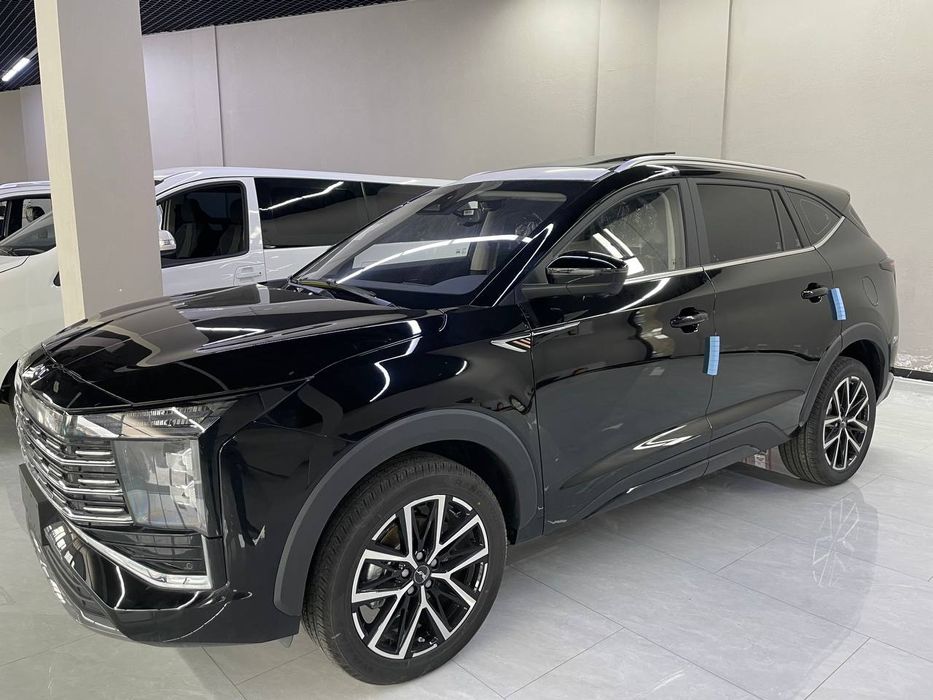 Jac JS 8   7 кишилик крассовер