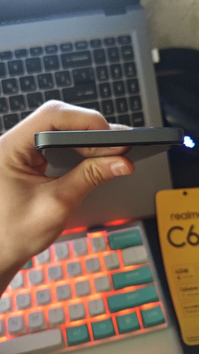 Телефон realme c65 8/256