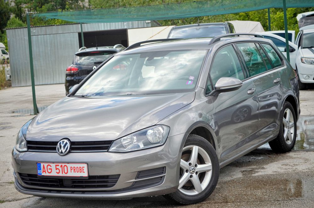 Volkswagen Golf 7 - 2016 - Euro 6 - FARA ADBLUE - 110cp - Navigatie - Jante - Parcare automata