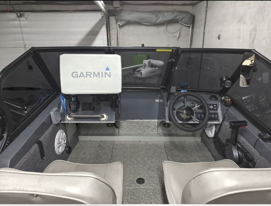 Лодка с прицепом