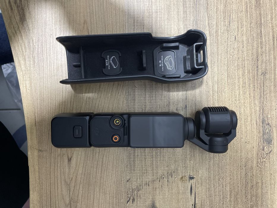 Продаю DJI Osmo Pocket 3 с защитным чехлом