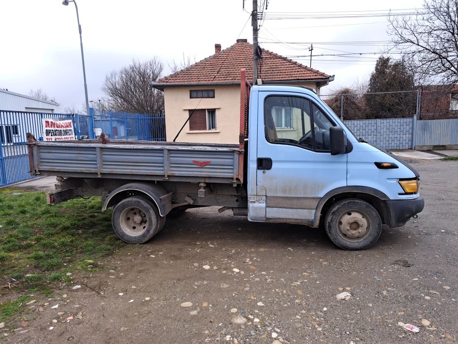 Iveco basculabil pe 3 parti