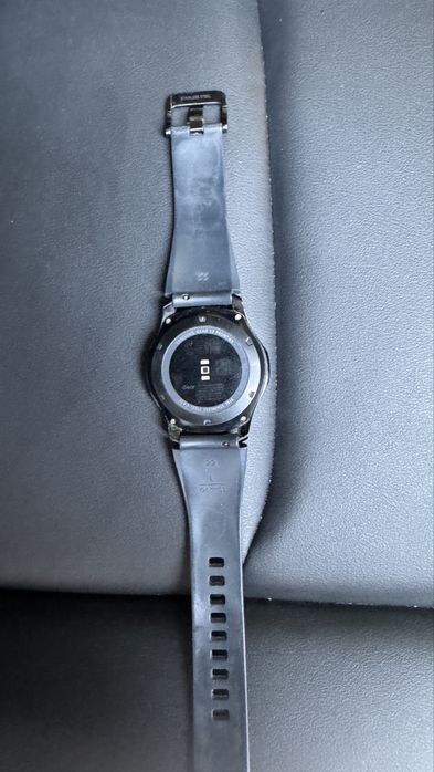 Продам смарт часы Samsung Gear S3 Frontier.
