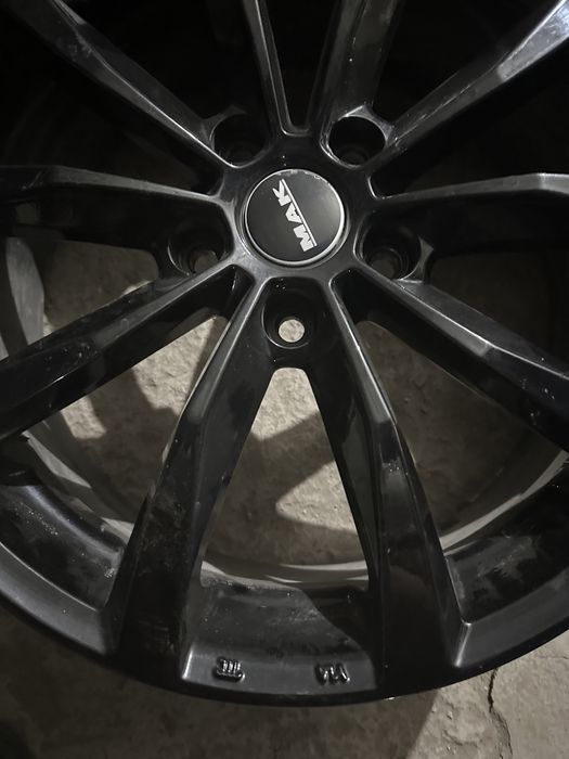 Универсальные оригинальные диски 5:114 размер 18