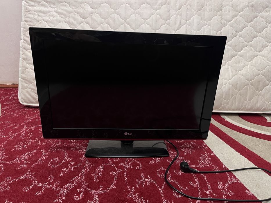 Продается LG телевизор