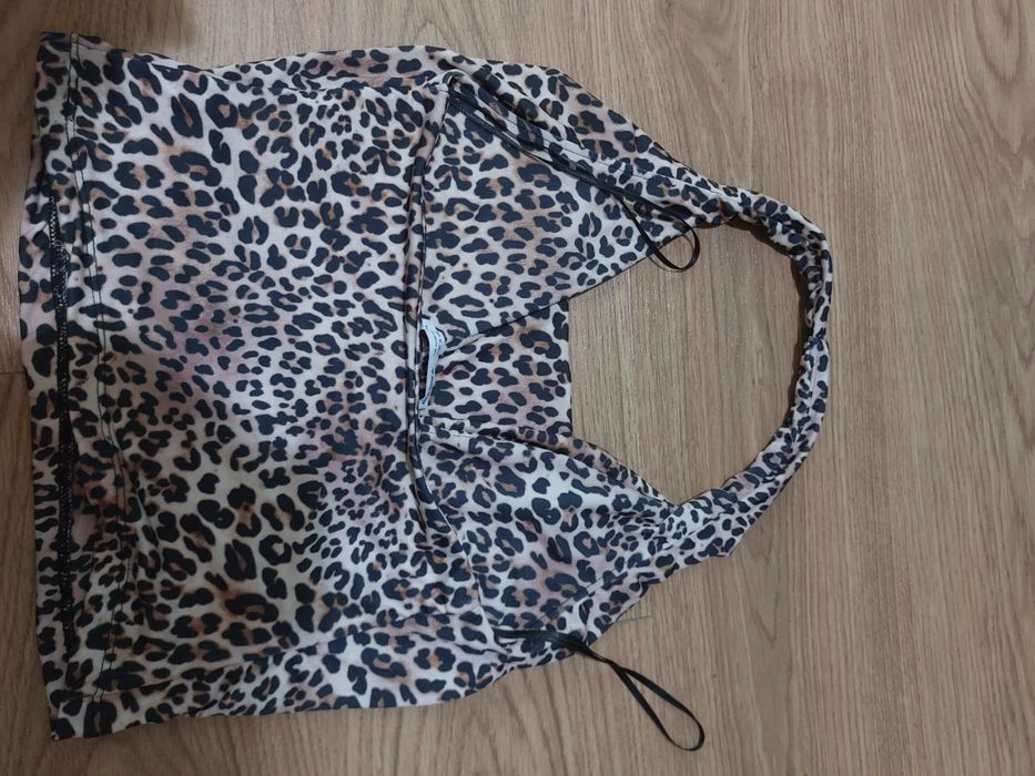 Top leopard bershka