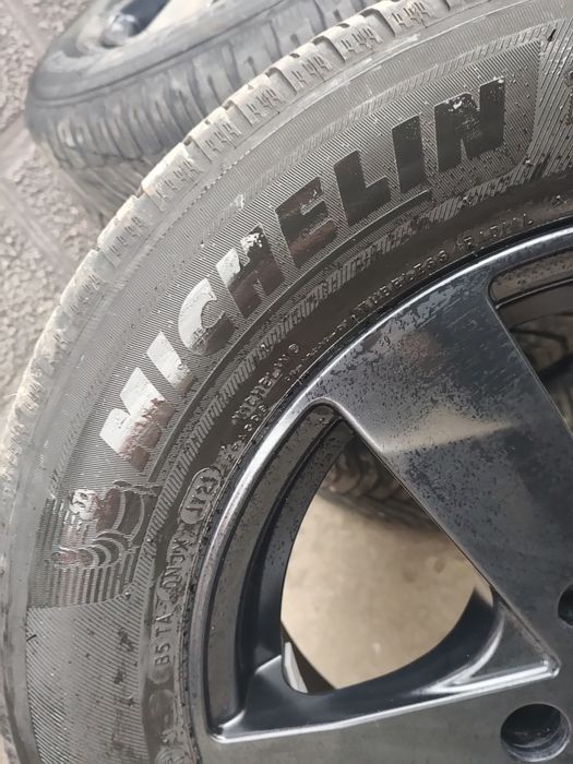 Vând Set Jante Aliaj 5x112 + Cauciucuri 196/65/15 Michelin Golf Passat