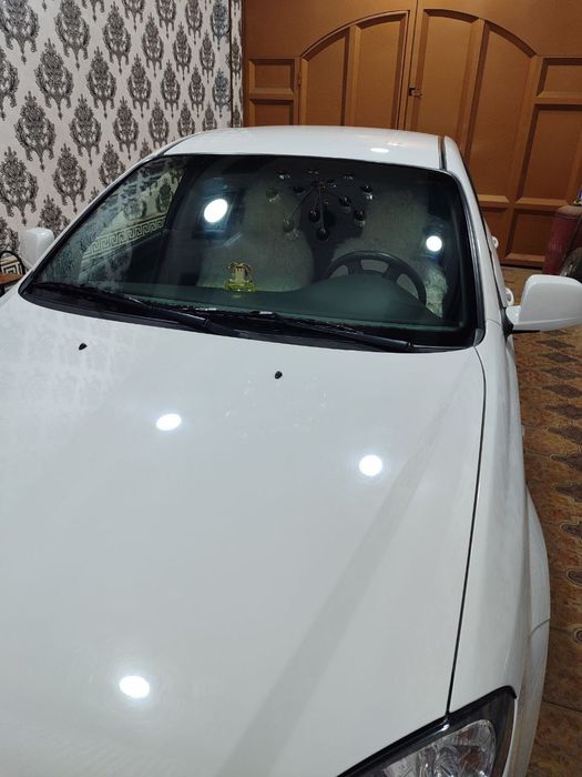 Gentra avtomobili sotiladi