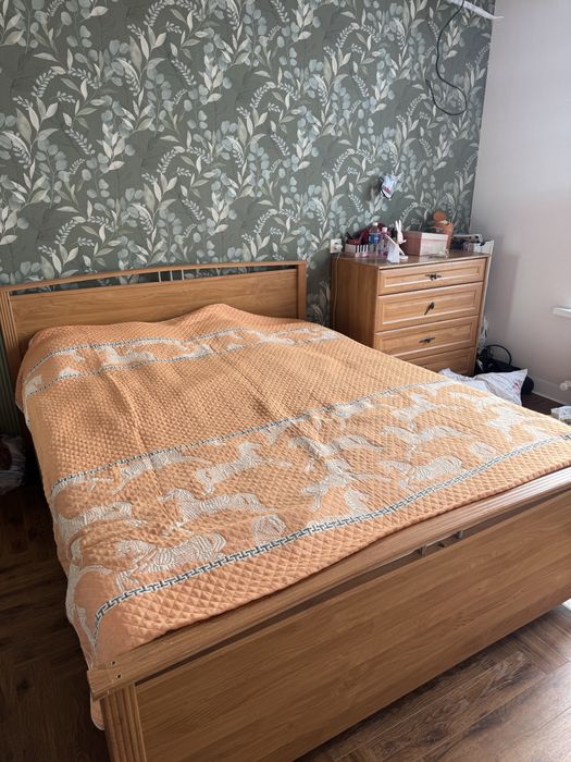 Продам кровать 160*200